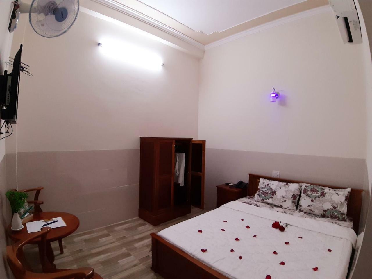 Hoang Yen Hostel Кантхо Экстерьер фото