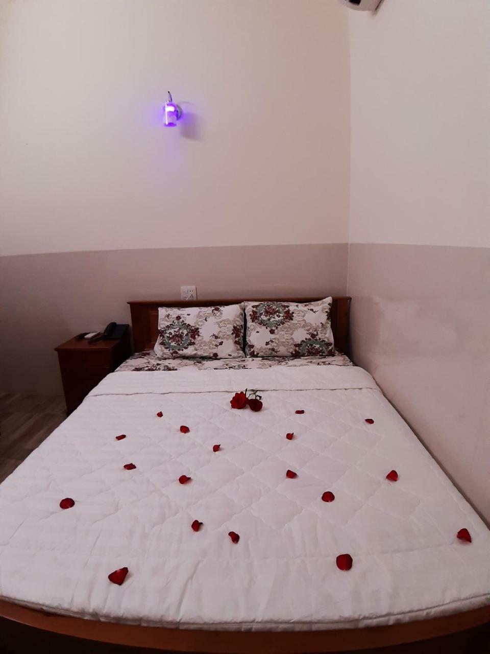 Hoang Yen Hostel Кантхо Экстерьер фото